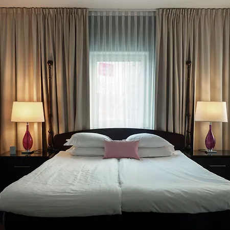 Elite Plaza 4*
